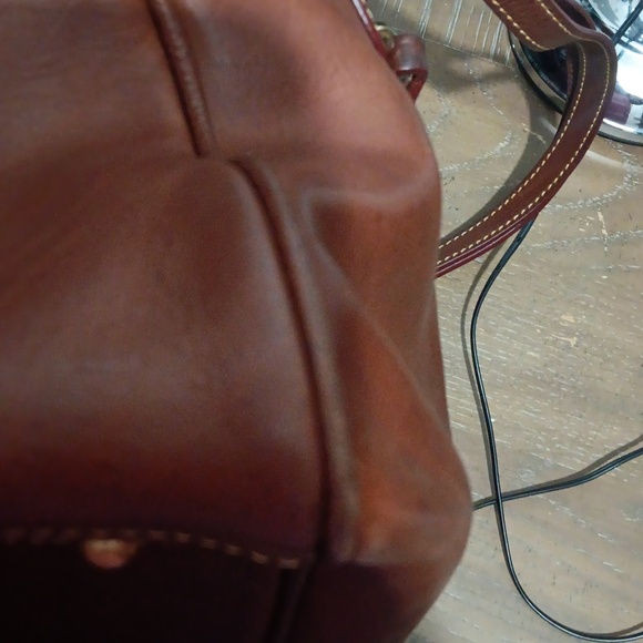 Dooney Bourke Florentine double pocket satchel chestnut with flaw on bottom - Picture 16 of 16